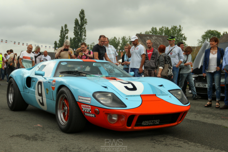 Illustration for article titled Classic British Welcome Photos (Le Mans Carshow)